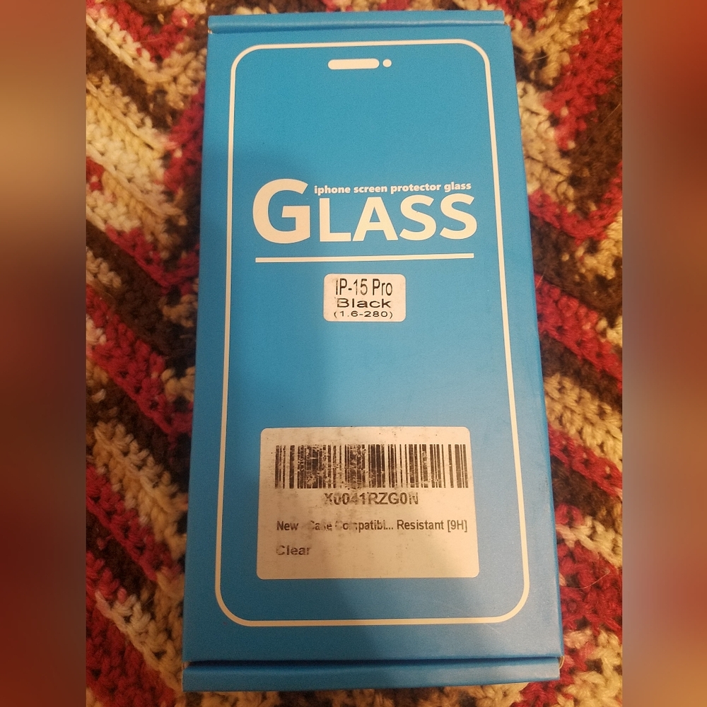 NIB Glass Screen Protector for iPhone 15 Pro - Black